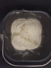自制胡萝卜馒头做法图解2)