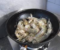 好吃的蒜香虾爬子做法图解6)