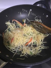 唇齿留香的酸辣土豆丝做法图解5)