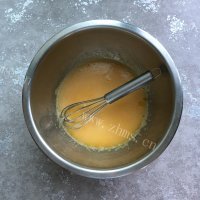 DIY北海道戚风蛋糕做法图解4)