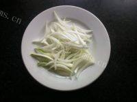 美味的火腿洋葱披萨做法图解6)