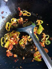 家常菜鱼香茄子做法图解10)