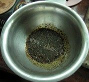 美味的黑椒猪扒做法图解2)