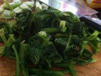 自制芹菜炒粉条做法图解3)