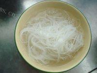 外婆做的蚂蚁上树做法图解2)