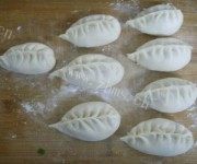 美味的香菇猪肉柳叶包做法图解5)