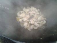 鲜味十足的酸菜鱼片做法图解5)