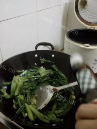 家常菜清炒油麦菜做法图解5)