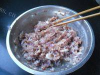 自己做的猪肉洋葱馅饼做法图解6)