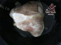 红烧肘子做法图解5)