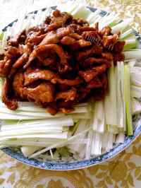 自制京酱肉丝做法图解6)