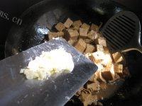 家常菜肉末炖豆腐做法图解10)