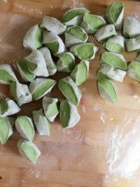 色味俱佳的菠菜饺子做法图解12)