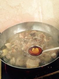 芳香四溢的红烧土豆排骨做法图解8)