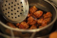 清爽可口的菠萝咕咾肉做法图解9)