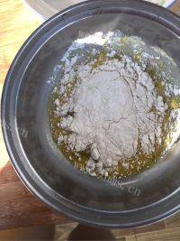 诱人的炸香蕉做法图解2)