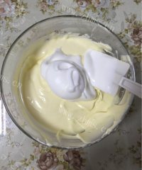 自制轻乳酪蛋糕做法图解9)