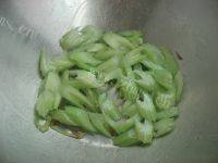 下酒菜腰果西芹做法图解4)
