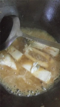 美味的糖醋鱼腩做法图解8)