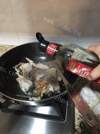 欲罢不能香辣咸鱼块做法图解4)