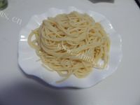 美味的牛肉酱意面做法图解6)