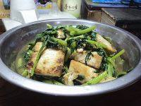 家常菜茼蒿炒豆腐