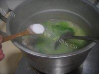 鱼汤做法图解6)