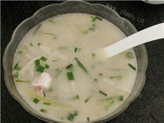 香喷喷的鲫鱼萝卜丝汤