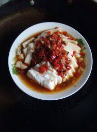 家常菜剁椒蒸豆腐