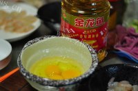 香飘十里的虾仁滑蛋做法图解3)