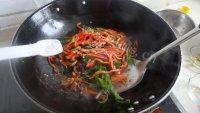 很有食欲的双椒牛肉做法图解8)