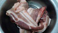 自己做的猪肉玉米饺子做法图解2)