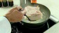 家常菜盐菜扣肉做法图解2)