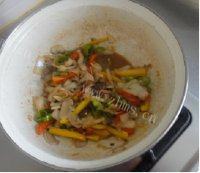 清淡的炒蘑菇做法图解3)