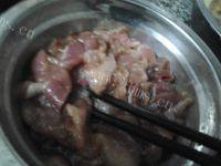 咸蛋猪肉枸杞叶汤做法图解2)