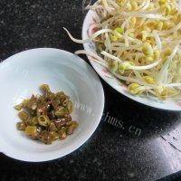 家常菜酸辣黄豆芽做法图解2)