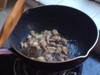 「美味可口」豆角炒肉做法图解4)