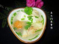 滋补的鱼骨汤