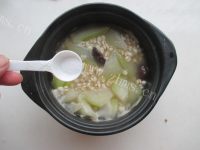 养胃的冬瓜薏米莲子汤做法图解9)