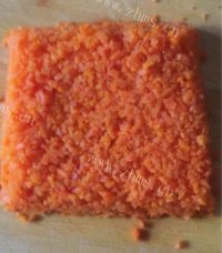 美味的胡萝卜饺子做法图解3)