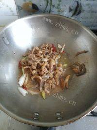 家常菜香菜炒肉丝做法图解8)