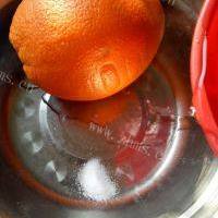 「健康美食」蒸盐橙的做法图解二
