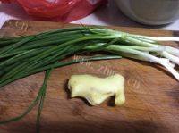 自制菜肉馄饨做法图解6)