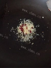 色泽鲜亮的腌黄瓜做法图解3)