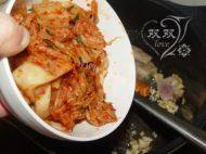 家常菜泡菜豆腐汤做法图解3)