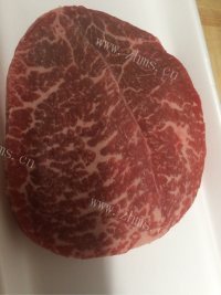 唇齿留香的牛排做法图解1)