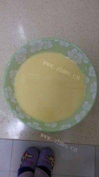 美味的牛奶蒸蛋做法图解5)