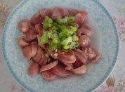 腊肠焖饭做法图解2)