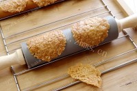 酥脆可口的蕾丝杏仁瓦片做法图解12)