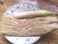 饱满的凉拌豆腐丝做法图解2)